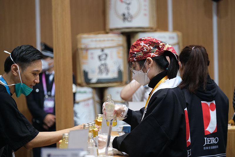 第五届进博会日本馆的高校“企业助理”工作圆满完成!
